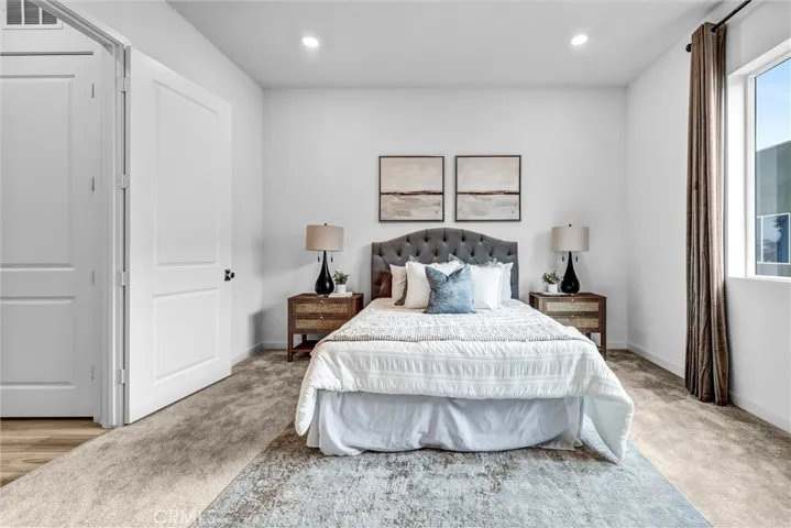 105 Baluster, Irvine, California 92618