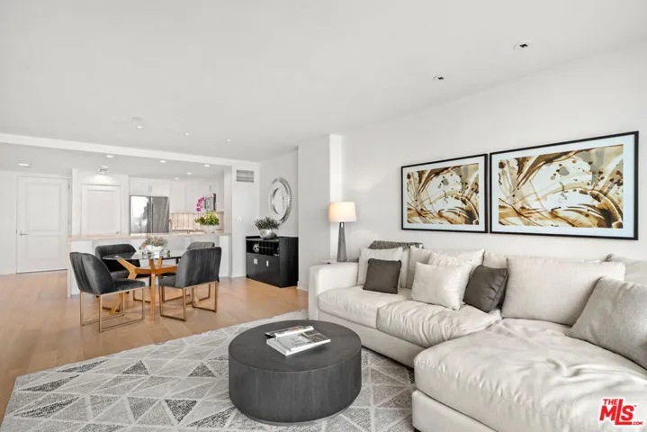 1221 W Ocean Avenue 804, Santa Monica, California 90401