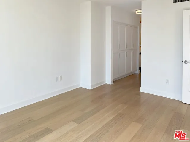 1221 W Ocean Avenue 804, Santa Monica, California 90401