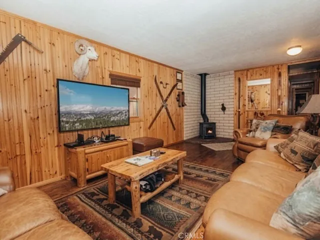 437 Victoria Lane, Sugarloaf, California 92386 — photo 5