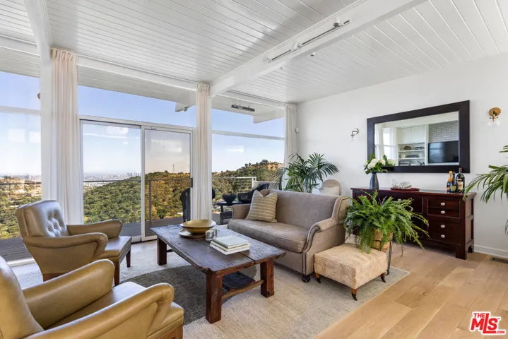 8656 Skyline Drive, Los Angeles, California 90046