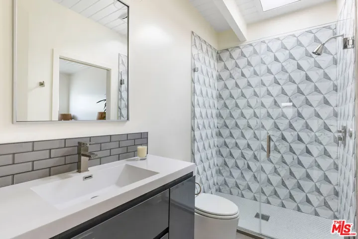 8656 Skyline Drive, Los Angeles, California 90046
