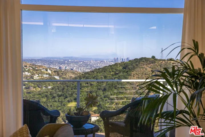 8656 Skyline Drive, Los Angeles, California 90046