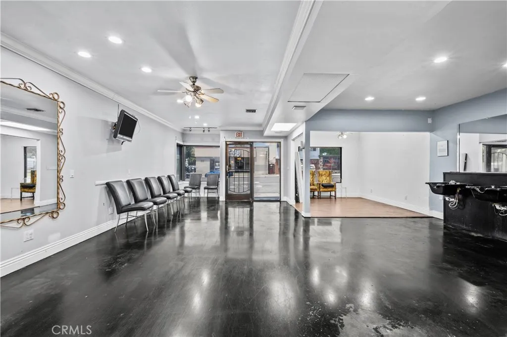 2517 W Beverly Boulevard, Montebello, California 90640 — photo 4