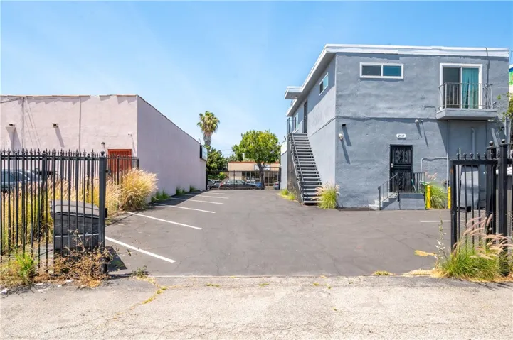 2517 W Beverly Boulevard, Montebello, California 90640