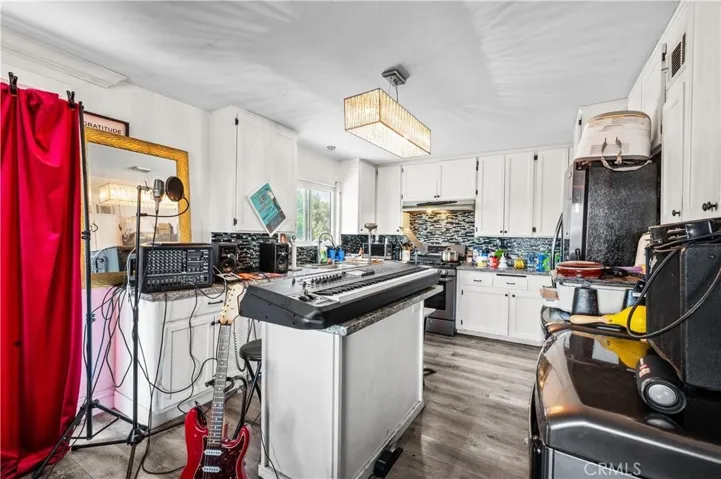2517 W Beverly Boulevard, Montebello, California 90640