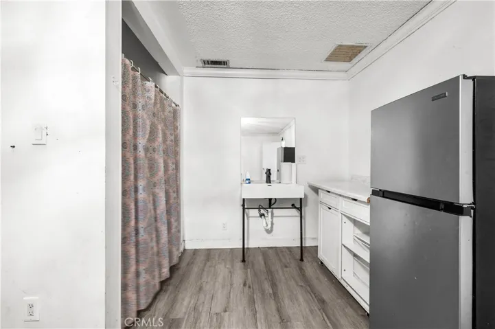 2517 W Beverly Boulevard, Montebello, California 90640