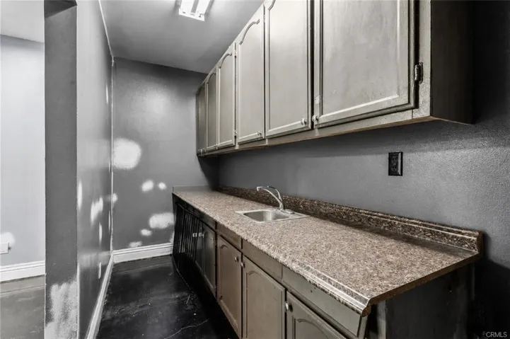 2517 W Beverly Boulevard, Montebello, California 90640