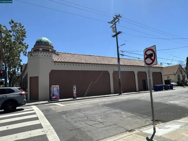 Side of Bldg