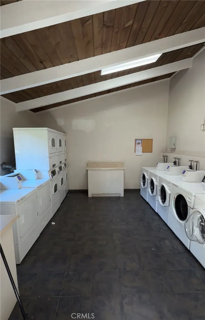 community washer and dryer