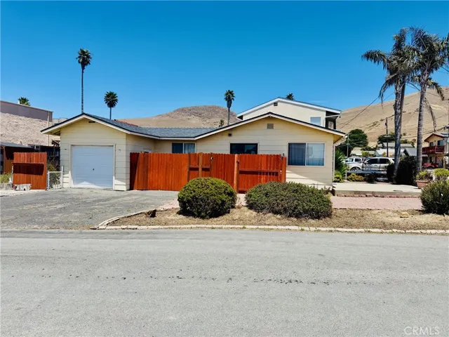 401 Tahiti, Morro Bay, California 93442