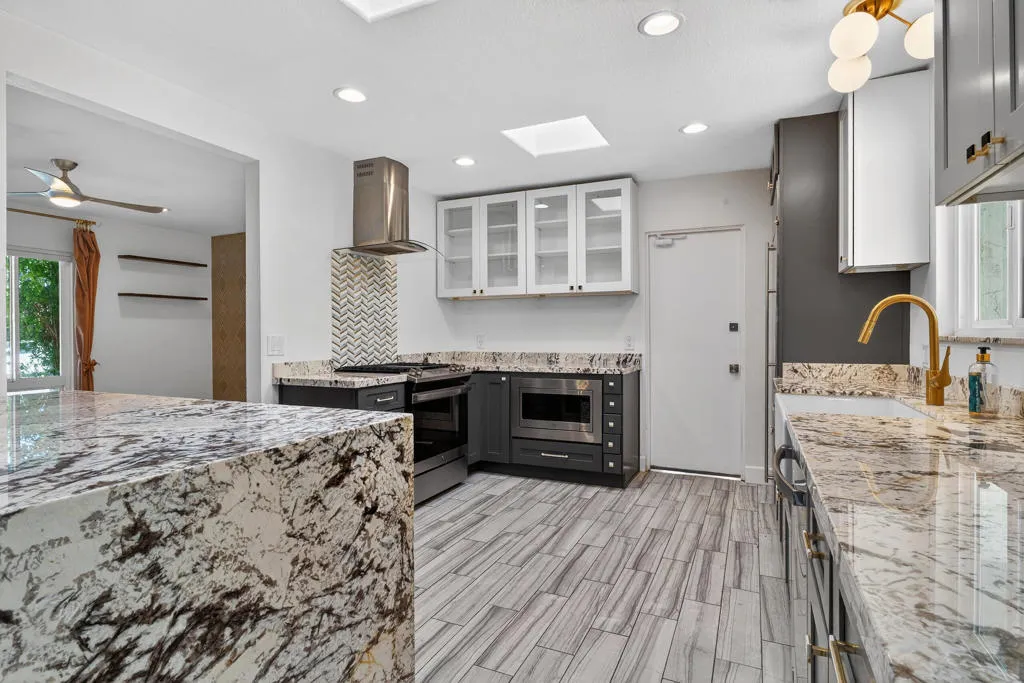 011__DSC5895