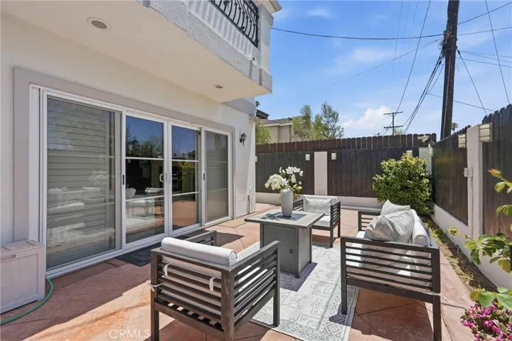 7220 W 80th, Los Angeles, California 90045