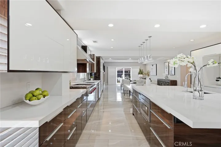 7220 W 80th, Los Angeles, California 90045