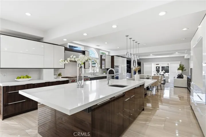 7220 W 80th, Los Angeles, California 90045