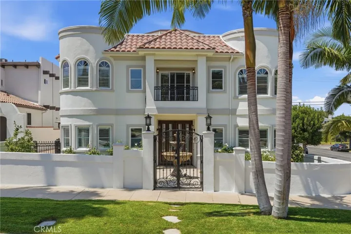 7220 W 80th, Los Angeles, California 90045