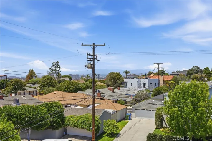 7220 W 80th, Los Angeles, California 90045