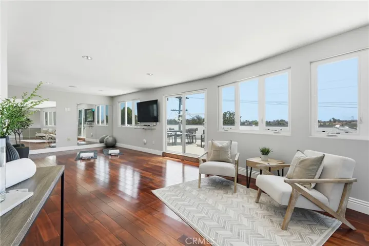 7220 W 80th, Los Angeles, California 90045