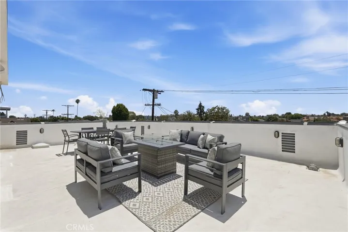7220 W 80th, Los Angeles, California 90045