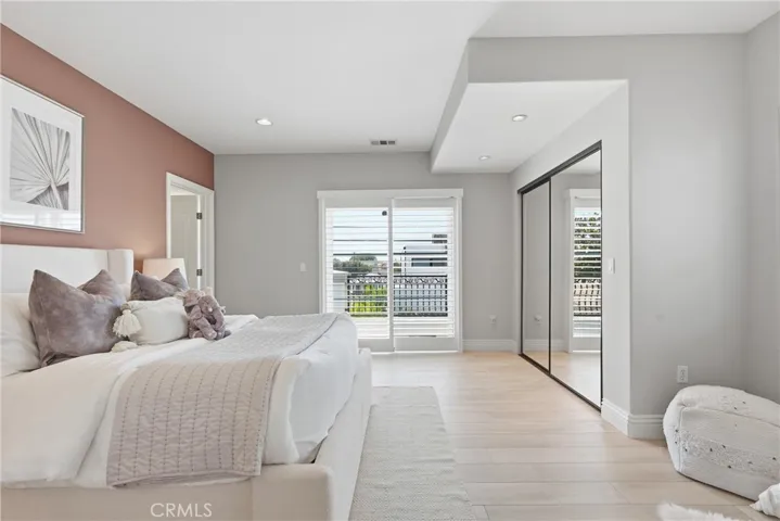 7220 W 80th, Los Angeles, California 90045