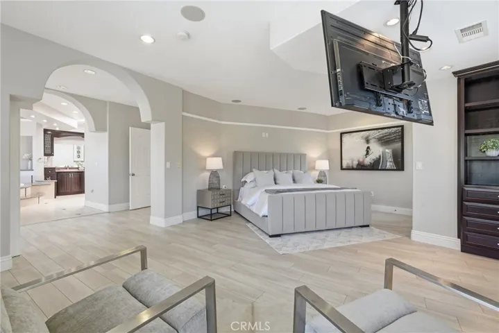 7220 W 80th, Los Angeles, California 90045