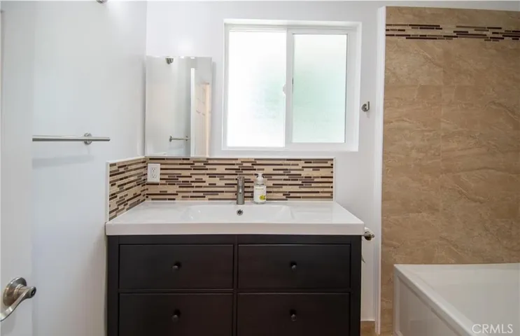7445 Hesperia Avenue, Reseda, California 91335