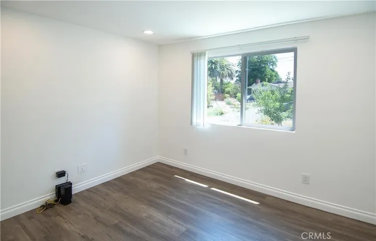 7445 Hesperia Avenue, Reseda, California 91335