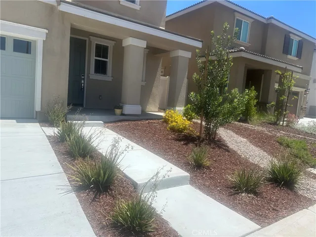 1679 Gooseberry Lane, San Jacinto, California 92583