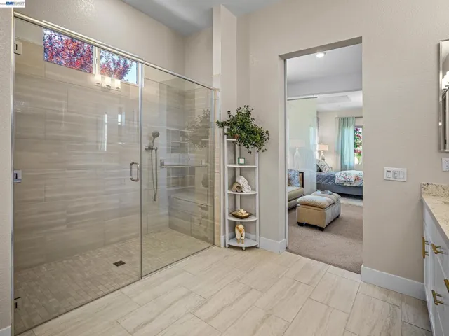 3001 Compass Ln, Roseville, California 95747