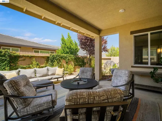 3001 Compass Ln, Roseville, California 95747