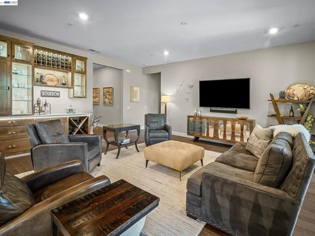 3001 Compass Ln, Roseville, California 95747