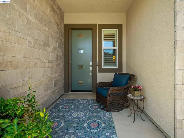 3001 Compass Ln, Roseville, California 95747