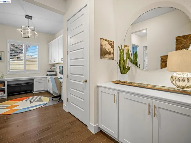 3001 Compass Ln, Roseville, California 95747