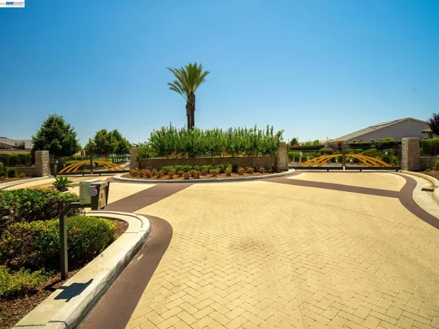 3001 Compass Ln, Roseville, California 95747