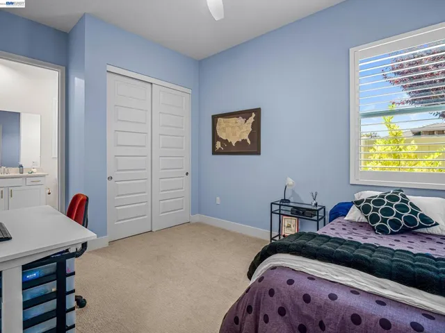 3001 Compass Ln, Roseville, California 95747