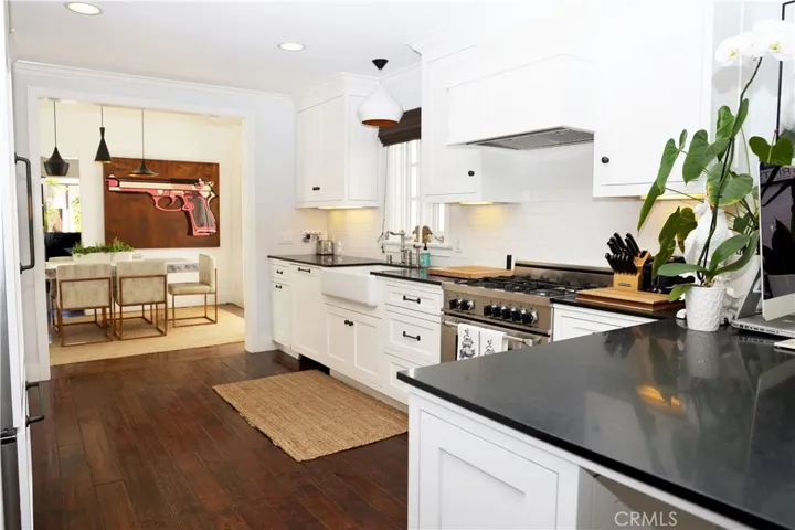 105 Via Ravenna, Newport Beach, California 92663