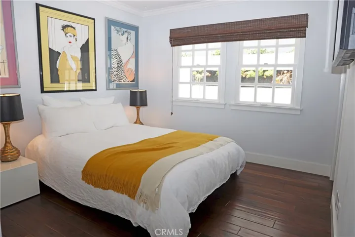 105 Via Ravenna, Newport Beach, California 92663