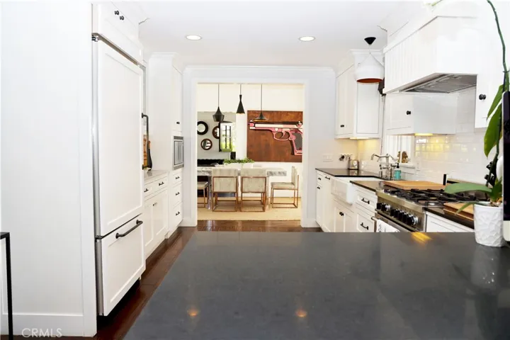 105 Via Ravenna, Newport Beach, California 92663