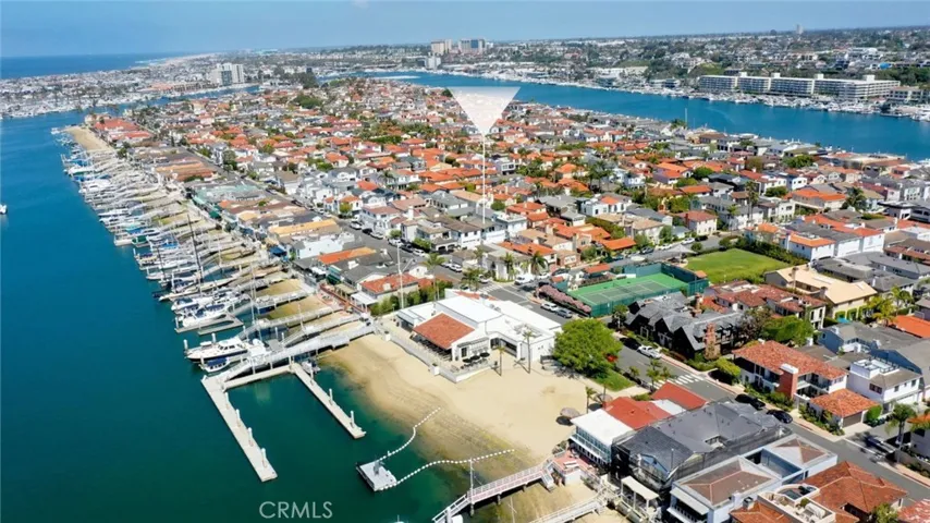 105 Via Ravenna, Newport Beach, California 92663