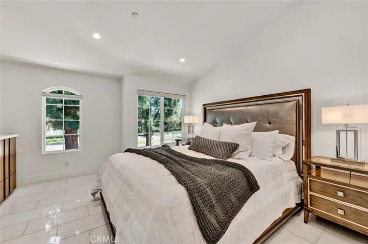 186 Gallery Way, Tustin, California 92782