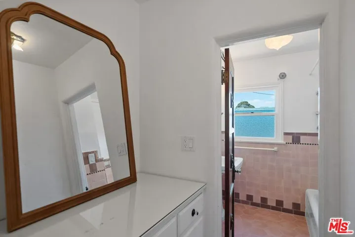 848 17th Street, Santa Monica, California 90403