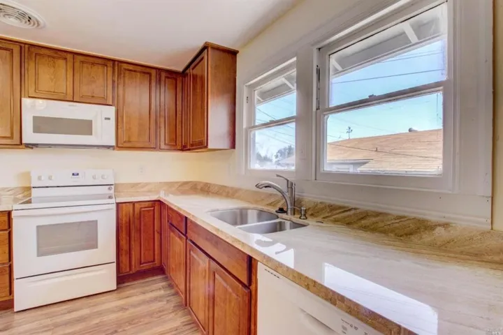 206 Crest Street, Antioch, California 94509