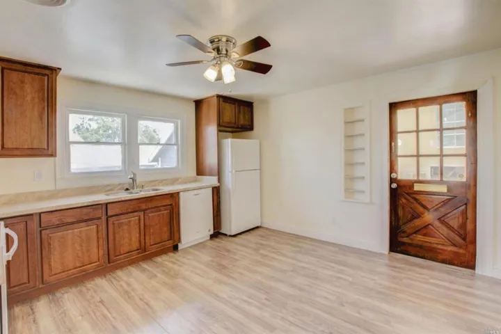 206 Crest Street, Antioch, California 94509