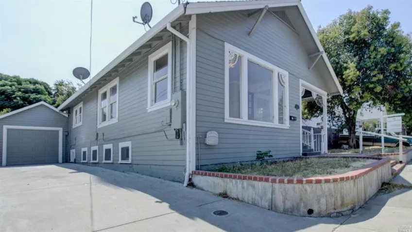 206 Crest Street, Antioch, California 94509