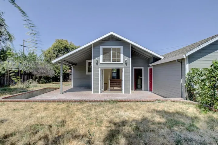 206 Crest Street, Antioch, California 94509