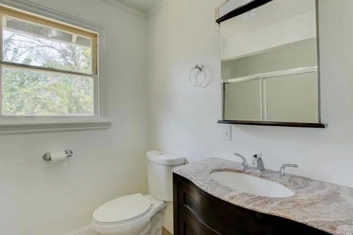 206 Crest Street, Antioch, California 94509