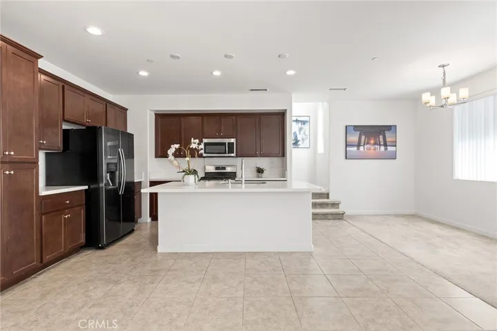 181 Promenade, Pomona, California 91767