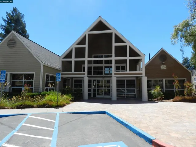 235 Reflections Dr 27, San Ramon, California 94583
