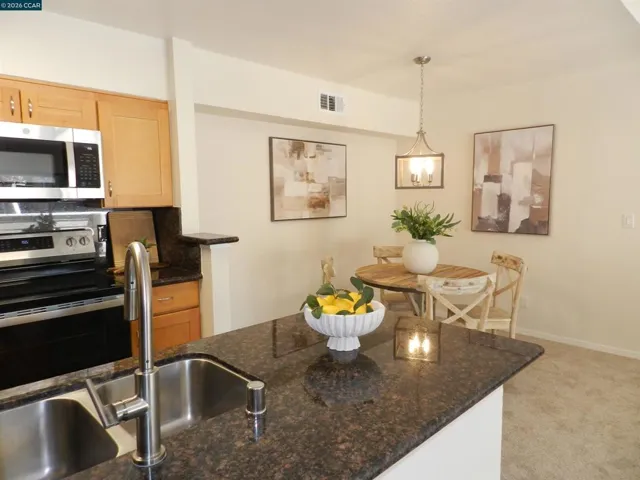 235 Reflections Dr 27, San Ramon, California 94583