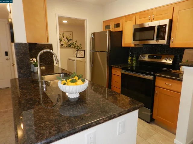 235 Reflections Dr 27, San Ramon, California 94583